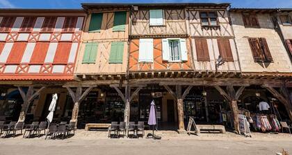 HOUSE WITH A VIEW OF THE PYRENEES OF THE ARIEGE AT TREZIERS NEAR MIREPOIX