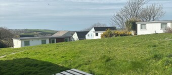 Cosy Holiday Park Chalet, Quiet Location, Child Friendly, Near Bude