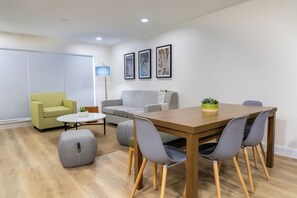 Living area - The Fold Hotels Orlando (Orlando)