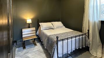 2 habitaciones, cuna de viaje, wifi gratis y ropa de cama