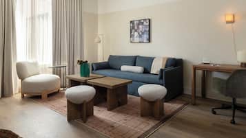 Accessible One Bedroom (Self Check-in with Virtual Front Desk) | Individually decorated, individually furnished, laptop workspace