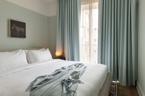 Premium Two Bedroom Suite | Iron/ironing board, free WiFi, bed sheets - Mint House Nashville - Marathon Village (Nashville)