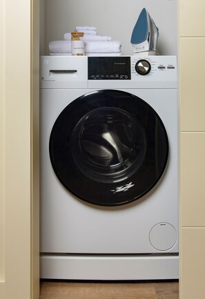 Laundry - Mint House Nashville Marathon Village by Kasa (Nashville)