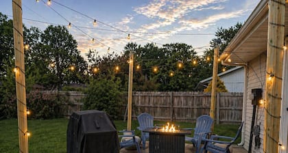 Clifty Falls Family Getaway-Sleeps 8--3 Miles to Historic Downtown & River Front
