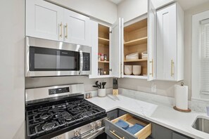 Fridge, microwave, oven, stovetop
