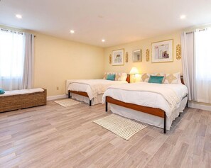 5 chambres, fer et planche à repasser, Wi-Fi, draps fournis