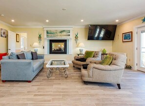 Unclassified image, 4 of 29, button