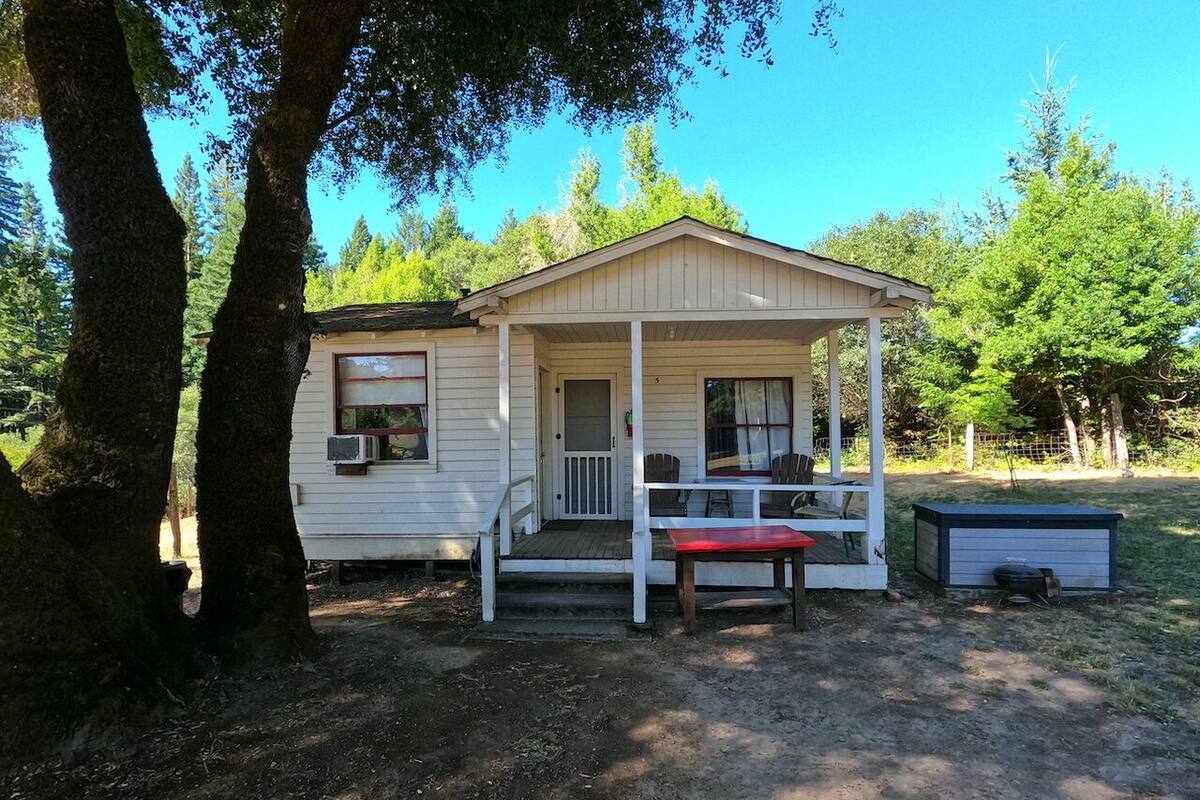 Cabin 5 | 1 bedroom, free WiFi