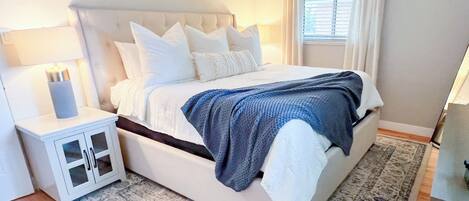 4 chambres, fer et planche à repasser, lit parapluie, Wi-Fi