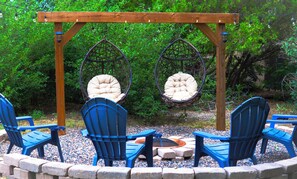 Property grounds - Spacious 4 BR/3 BA House Huge Backyard Close to Skiing, Red Rocks & Downtown (Lakewood)