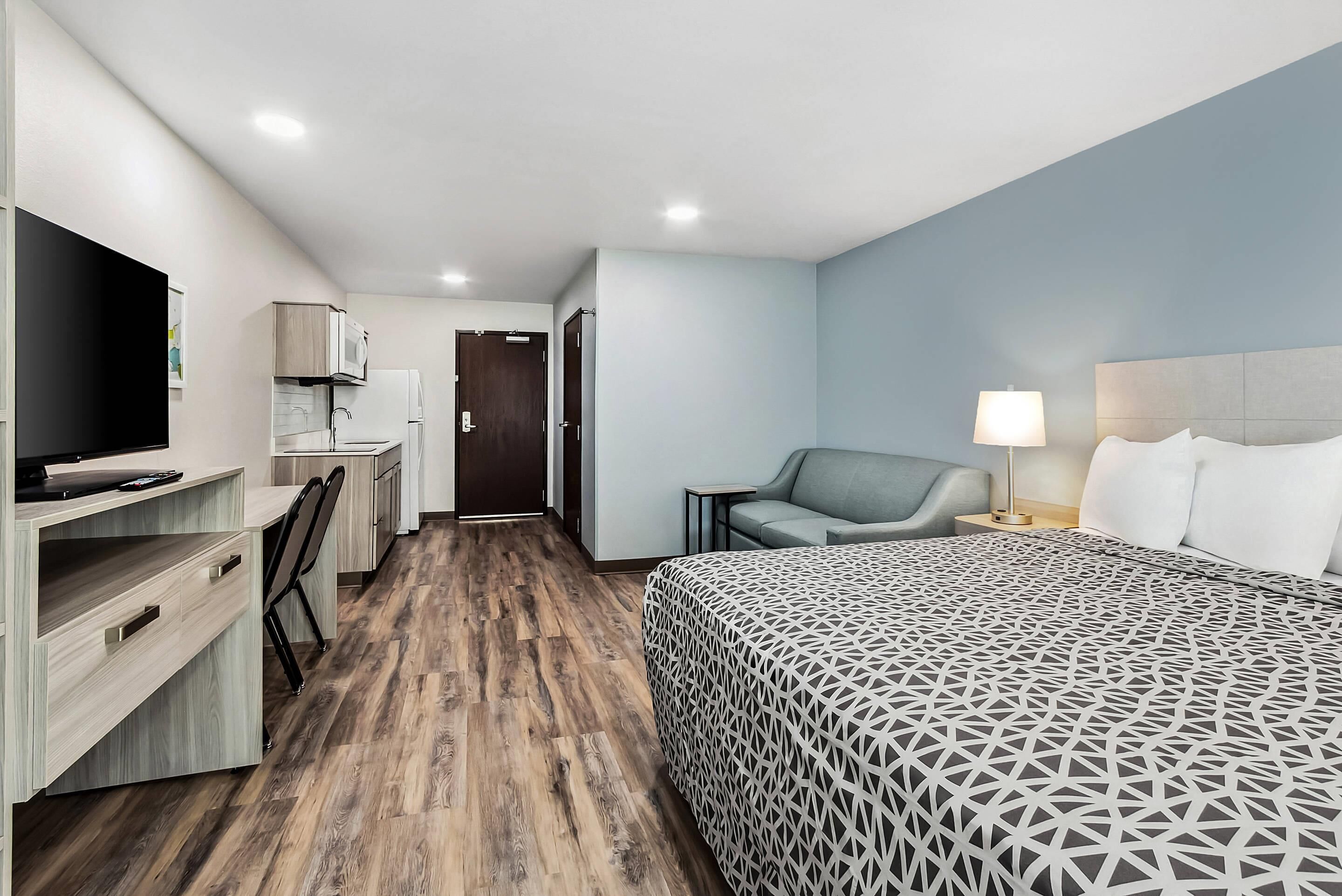 Skrivebord, skrivebord for bærbar PC og blendingsgardiner