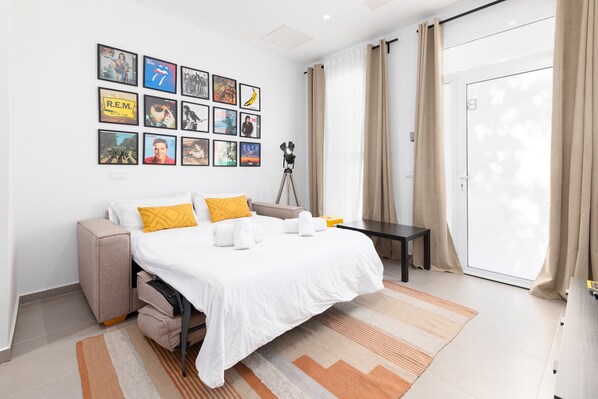 1 bedroom, iron/ironing board, free WiFi, bed sheets