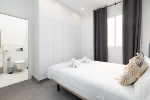 2 chambres, bureau, fer et planche à repasser, Wi-Fi gratuit