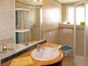 Bathroom - Global El Caletón - By Global Rental Holidays 23726 (La Matanza de Acentejo)