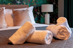 3 bedrooms, iron/ironing board, free WiFi, bed sheets - Pass the Keys | Spacious and modern house with Free Parking (Cambridge)