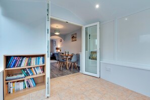 Interior - Pass the Keys | Spacious and modern house with Free Parking (Cambridge)