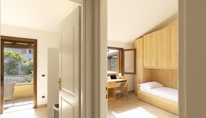 2 slaapkamers, een strijkplank/strijkijzer, beddengoed