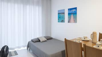 Apartemen Comfort | 1 kamar tidur, meja kerja, dan ruang kerja ramah laptop