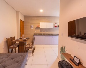 Apartment | Dining