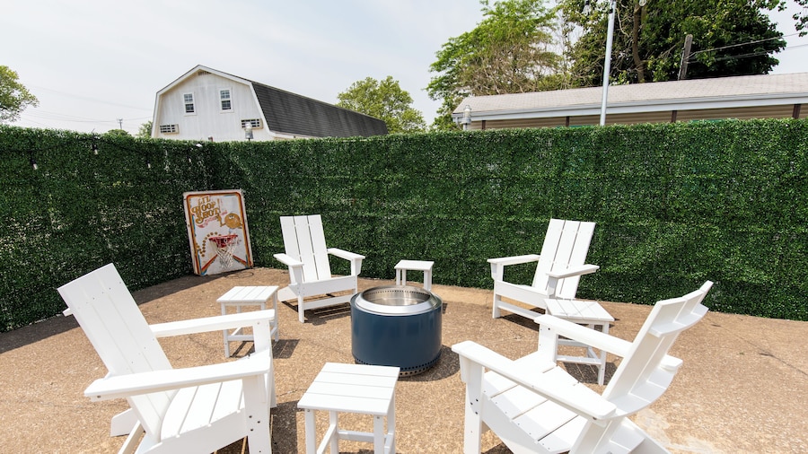 HomeField Inn.