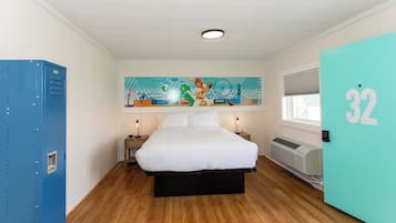 Standard Room | Desk, laptop workspace, blackout curtains, free WiFi