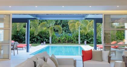 Hill Rock Villas - Rouge Corail