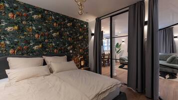 2 habitaciones, tabla de planchar con plancha, wifi y ropa de cama