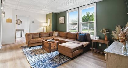 Spacious Group Home with Arcade