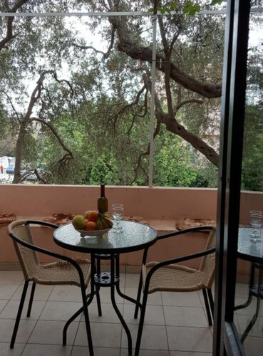 Comfortable Budva Rooms with Easy Access to Sveti Stefan - Double Room 4