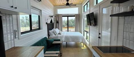 1 bedroom, iron/ironing board, WiFi, bed sheets