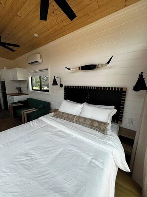 1 chambre, fer et planche à repasser, Wi-Fi, draps fournis