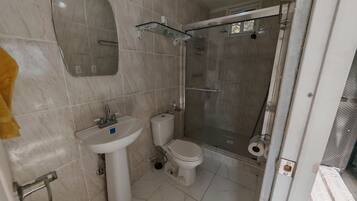 Standard Cabin, Sea View | Bathroom | Shower, towels, soap, toilet paper