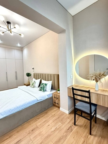 Modern 2 room with Sofa Bed & City View - Comfort city 42 - Qonaq