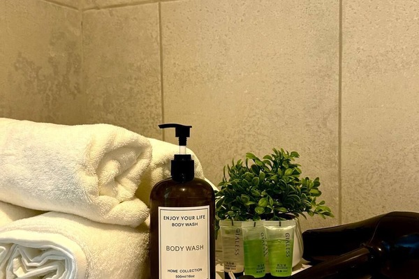 Bathroom amenities