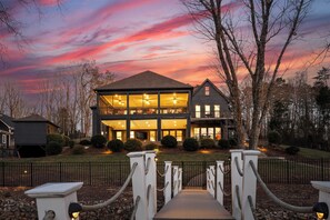 House (5 Bedrooms) | Interior - Luxury Lakefront Stay Private Dock, Indoor/outdoor Pool The Retreat (Denver)