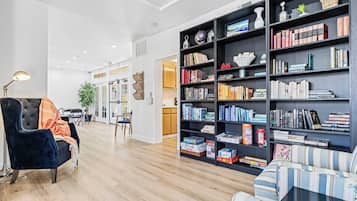 House (1 Bedroom) | Interior