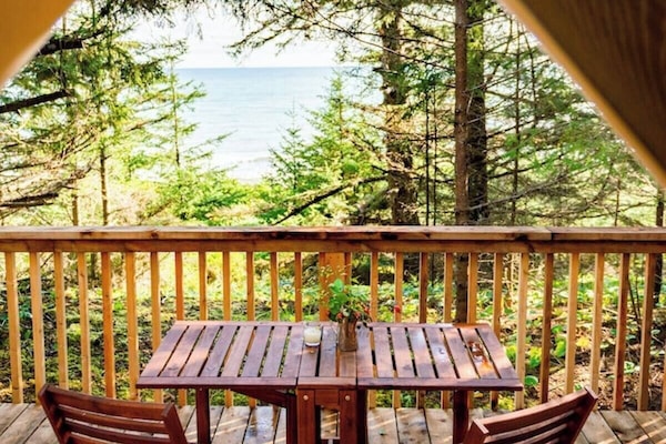 Tent -7, Queen Bed, Sea View | Terrace/patio