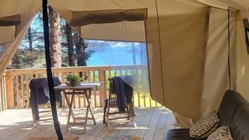 Tent -7, Queen Bed, Sea View | Living area