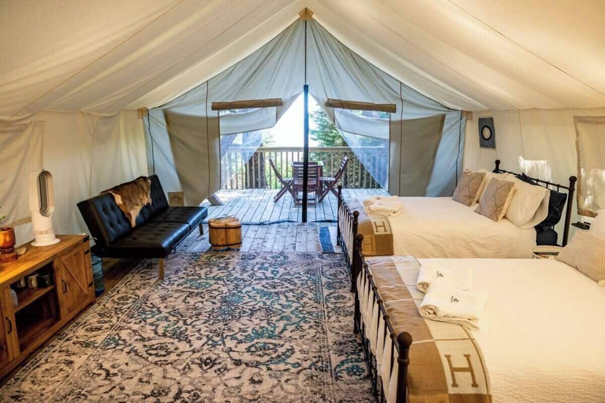Tent - 10, Two Double Beds, Sea View | Een strijkplank/strijkijzer
