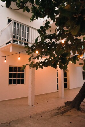 Front of property - Balu Hotel   (Isla Mujeres)