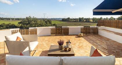 Country house, 25 minutes from Lisbon, with terrace and spacious garden with pool