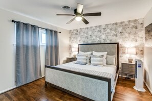 4 bedrooms, desk, iron/ironing board, travel cot