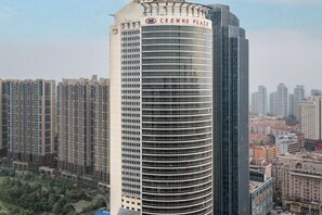 Exterior - Crowne Plaza Qingdao by IHG (Qingdao)