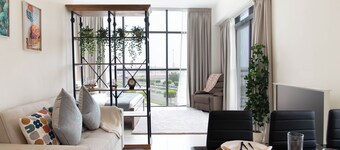 Bloomfields Artistic STU in The View