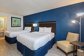 Caja fuerte, escritorio, wifi gratis y ropa de cama