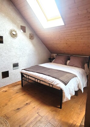 2 間睡房、熨斗/熨衫板、免費 Wi-Fi、床單