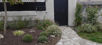 Self-catering cottage, air-conditioned, between the Loire Valley and Châteaux