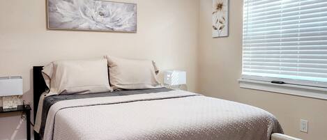 2 bedrooms, iron/ironing board, WiFi, bed sheets