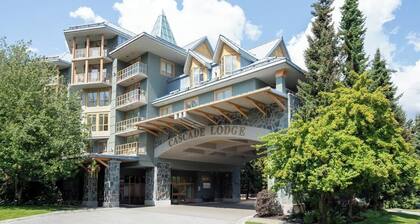 Plush King Bed in Luxury Suite
