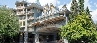 Plush King Bed in Luxury Suite